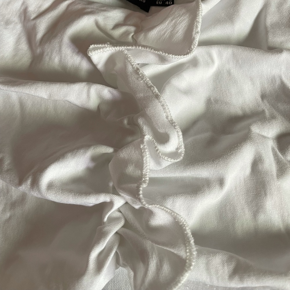 White Crop - Picture 8 of 8